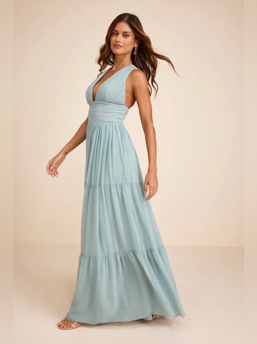 NWT Lulus LEORA V-Neck Pleated Tiered Maxi Dress in Light Blue Medium